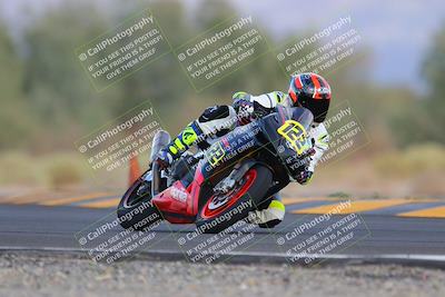 media/Sep-24-2022-CVMA (Sat) [[a45f954247]]/Race 14 Amateur Supersport Open/